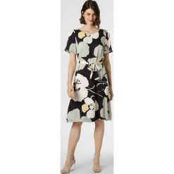 Esprit Collection - Sukienka damska, czarny. Czarne sukienki damskie Esprit Collection, w kwiaty, eleganckie, bez kołnierzyka, bez rękawów. Za 249,95 zł.