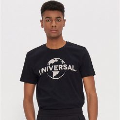 Koszulka z nadrukiem Universal - Czarny. Czarne koszulki męskie House, s, z nadrukiem, bez kołnierzyka, bez rękawów. Za 49,99 zł.