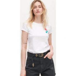 T-shirt Ariel -. T-shirty damskie Reserved, s, bez wzorów, bez kołnierzyka. Za 39,99 zł.