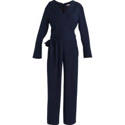 Kombinezony damskie: Finery London GODMAN WRAP JUPSUIT Kombinezon midnight blue