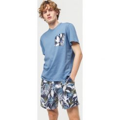 O'Neill Kohala Koszulka Niebieski. Niebieskie podkoszulki męskie O'Neill, xs, z nadrukiem, z bawełny, z krótkim rękawem. Za 137,95 zł.