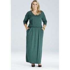 Zielona sukienka maxi długa z kieszeniami, rozporkiem i rękawkiem PLUS SIZE. Zielone sukienki damskie Moda Size Plus Iwanek, na co dzień, na jesień, xl, w paski, eleganckie, bez kołnierzyka, plus size, z długim rękawem, długie, maxi, proste. Za 139,00 zł.