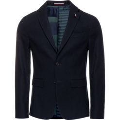 Marynarka Tommy Hilfiger Tailored TT0TT05463. Niebieskie marynarki męskie Tommy Hilfiger Tailored, m, bez wzorów, z elastanu, biznesowe. W wyprzedaży za 739,00 zł.