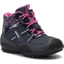 Śniegowce GEOX - J Atreus G.B Wpf A J847HA 00450 C4268 M Navy/Fuchsia. Niebieskie śniegowce dziewczęce Geox. W wyprzedaży za 189,00 zł.