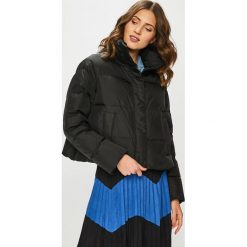 Calvin Klein - Kurtka puchowa. Czarne kurtki damskie Calvin Klein, s, bez wzorów, z tkaniny, krótkie. W wyprzedaży za 899,90 zł.