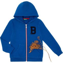 Bluza w kolorze niebieskim. Niebieskie bluzy niemowlęce Benetton Kids, z aplikacjami, z materiału, bez rękawów, bez kaptura. W wyprzedaży za 52,95 zł.