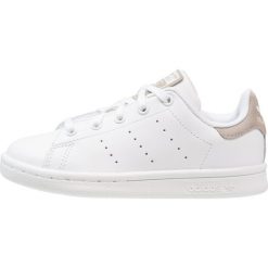 Adidas Originals STAN SMITH Tenisówki i Trampki footwear white. Białe trampki męskie adidas Originals, ze skóry. Za 229,00 zł.