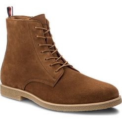 Botki męskie: Kozaki TOMMY HILFIGER – William 3B FM0FM01018 Winter Cognac 906