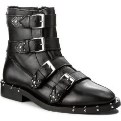 Botki BRONX - 46994-A BX 1433 Black 01. Czarne buty zimowe damskie marki Bronx, z materiału, na obcasie. W wyprzedaży za 349,00 zł.