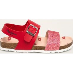 Pepe Jeans - Sandały dziecięce Bio Buckle. Czerwone sandały dziewczęce Pepe Jeans, z jeansu, na klamry. Za 219,90 zł.
