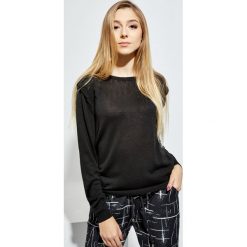 Sweter z falbanami. Czarne swetry damskie Moodo, m, bez wzorów, retro, bez rękawów, bez kaptura. Za 29,99 zł.