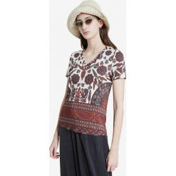 Desigual Benin Koszulka Biały Wielokolorowy. Białe koszulki damskie Desigual, l, bez wzorów, z wiskozy, bez kołnierzyka, z krótkim rękawem. Za 171,95 zł.