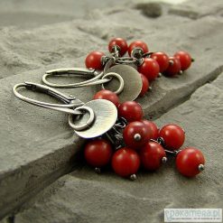 Red Coral. Czerwone kolczyki damskie marki Pakamera, z koralem. Za 99,00 zł.