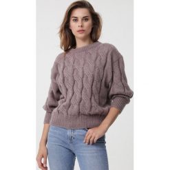 Jasnobrązowy Sweter Buttermilk. Swetry damskie Born2be, na zimę, m, bez wzorów, z dzianiny, z długim rękawem, długie, bez kaptura. Za 129,99 zł.