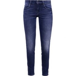 DRYKORN IN Jeans Skinny Fit stone washed blue denim. Niebieskie rurki damskie DRYKORN, z bawełny. Za 629,00 zł.