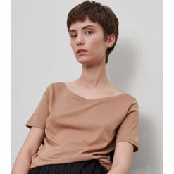T-shirt z bawełny i modalu -. T-shirty damskie Reserved, s, bez wzorów, z bawełny, bez kołnierzyka. Za 39,99 zł.