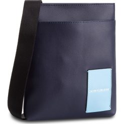 Saszetka CALVIN KLEIN JEANS - Coated Canvas Flat Pack K40K400812 449. Niebieskie torby męskie skórzane Calvin Klein Jeans, bez wzorów, z jeansu, młodzieżowe. W wyprzedaży za 249,00 zł.