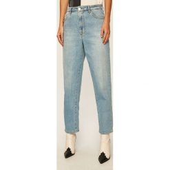 Pinko - Jeansy Maddie. Niebieskie jeansy damskie Pinko, z aplikacjami, z elastanu, z podwyższonym stanem. Za 729,90 zł.