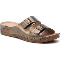 Klapki LASOCKI - 2128-05 Old Gold. Żółte klapki damskie Lasocki, z aplikacjami, ze skóry, bez obcasa. Za 99,99 zł.