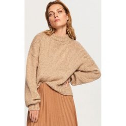 Sweter z domieszką wełny - Beżowy. Brązowe swetry klasyczne damskie marki Reserved, l, z wełny. Za 119,99 zł.