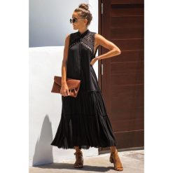 Sukienka AGARNA BLACK. Czarne sukienki damskie Sukienka AGARNA BLACK, s, bez wzorów, bez kołnierzyka, bez rękawów, długie. W wyprzedaży za 69,00 zł.