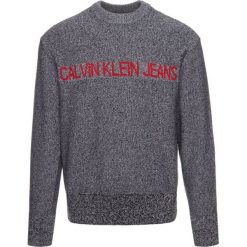 Sweter Calvin Klein Jeans J30J312534. Szare swetry męskie Calvin Klein Jeans, xl, bez wzorów, z jeansu, klasyczne, z klasycznym kołnierzykiem, bez kaptura. W wyprzedaży za 229,00 zł.