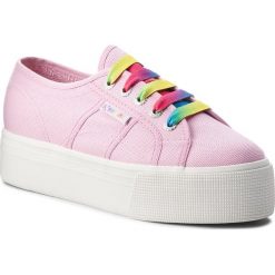 Tenisówki SUPERGA - 2790 Cotw Multicolor Outsole S00DPY0 Pink Lavender G30. Różowe półbuty damskie Superga, bez wzorów, z gumy, bez obcasa, na koturnie, bez zapięcia. W wyprzedaży za 219,00 zł.