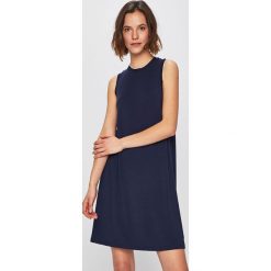 Tommy Jeans - Sukienka. Niebieskie sukienki damskie Tommy Jeans, na co dzień, s, bez wzorów, z elastanu, casualowe, z okrągłym kołnierzem, bez rękawów, proste. Za 359,90 zł.