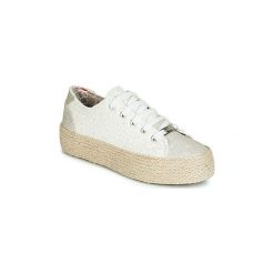 Buty Café Noir DG922. Białe trampki i tenisówki damskie marki Café Noir, bez wzorów, bez zapięcia. Za 269,00 zł.