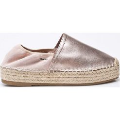 Gant - Espadryle. Czerwone espadryle damskie marki GANT, z materiału, na obcasie. W wyprzedaży za 299,90 zł.