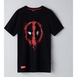 Koszulka Deadpool - Czarny. Czarne koszulki męskie Cropp, s, bez wzorów, bez kołnierzyka, bez rękawów. Za 49,99 zł.