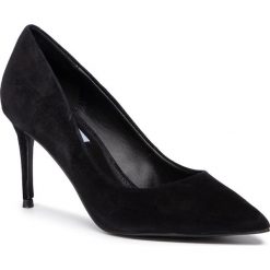 Szpilki STEVE MADDEN - Lillie SM11000480-03002-015 Black. Czarne półbuty damskie Steve Madden, bez wzorów, z zamszu, bez obcasa, na obcasie, bez zapięcia. W wyprzedaży za 299,00 zł.