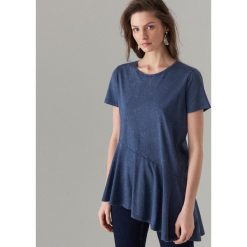 Bawełniana koszulka z falbaną - Niebieski. Niebieskie t-shirty damskie marki Mohito, s, z bawełny. Za 49,99 zł.
