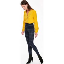 LEGGINSY DŁUGIE W GUMKĘ. Szare legginsy damskie Top Secret, l, w kratkę. W wyprzedaży za 39,99 zł.