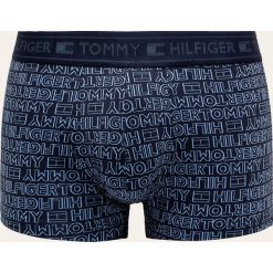 Tommy Hilfiger - Bokserki. Niebieskie bokserki męskie TOMMY HILFIGER, bez wzorów, z elastanu. W wyprzedaży za 99,90 zł.