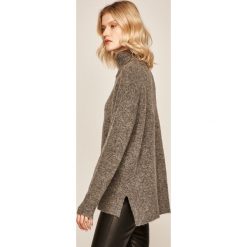 Medicine - Sweter Basic. Żółte swetry damskie MEDICINE, s, bez wzorów, z elastanu, bez rękawów. W wyprzedaży za 49,90 zł.
