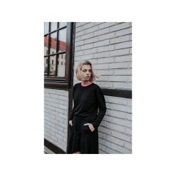 Longsleeve Black. Czarne bluzy damskie Hello rabbit, bez wzorów, bez rękawów, bez kaptura. Za 199,00 zł.