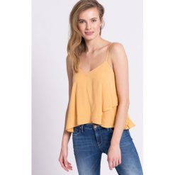 Review - Top. Szare bluzki damskie marki Review, s, bez wzorów, z wiskozy, casualowe, z okrągłym kołnierzem, bez rękawów. W wyprzedaży za 59,90 zł.