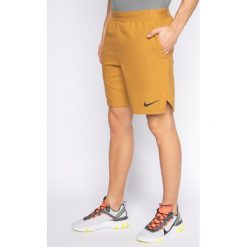 Szorty sportowe NIKE Pro Flex Vent Max CJ1957. Pomarańczowe spodnie męskie Nike, m, bez wzorów, z poliesteru, sportowe. W wyprzedaży za 159,00 zł.
