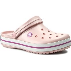 Klapki CROCS - Crocband 11016 Pearl Pink/Wild Orchid. Różowe klapki damskie Crocs, bez wzorów, z tworzywa sztucznego, bez obcasa. Za 199,00 zł.