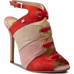 Sandały ELISABETTA FRANCHI - SA-670-2260-V373 Lacca/Confetto L73. Różowe klapki damskie marki Elisabetta Franchi, bez wzorów, ze skóry, bez obcasa, na obcasie. W wyprzedaży za 1119,00 zł.