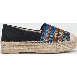 Answear - Espadryle Lisa. Czarne espadryle damskie marki ANSWEAR, z materiału, na platformie. W wyprzedaży za 69,90 zł.