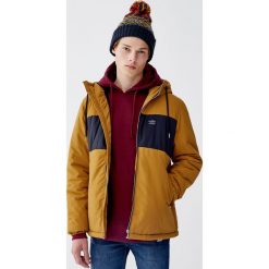 Bluza basic z kieszenią kangurką. Czerwone bluzy męskie marki Pull&Bear, m. Za 79,90 zł.