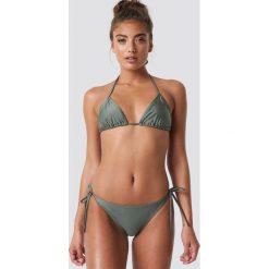 NA-KD Swimwear Dół bikini Shiny Triangle - Green. Zielone bikini NA-KD Swimwear. Za 32,00 zł.