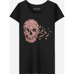 Koszulka "Beautiful Death" w kolorze czarnym. Czarne koszulki damskie Wooop, l, bez wzorów, z bawełny, z okrągłym kołnierzem. W wyprzedaży za 56,95 zł.