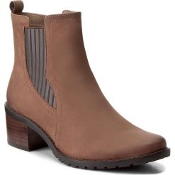Botki CAPRICE - 9-25303-29 Brown Antic 309. Brązowe botki damskie na obcasie marki Caprice, z nubiku. W wyprzedaży za 249,00 zł.