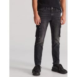 Spodnie jeansowe z kieszeniami - Czarny. Czarne spodnie męskie Reserved, m, bez wzorów, z jeansu. Za 149,99 zł.