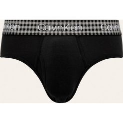 Calvin Klein Underwear - Slipy. Czarne slipy męskie Calvin Klein Underwear, s, bez wzorów, z elastanu. Za 119,90 zł.