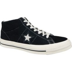 Czarne Buty Converse One Star Ox Mid Vintage Suede M 157701C. Czarne buty sportowe męskie Converse, z gumy, na sznurówki. W wyprzedaży za 269,00 zł.