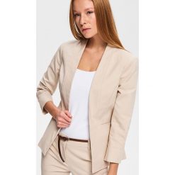 Taliowany żakiet - Beżowy. Brązowe żakiety damskie Reserved, bez wzorów. Za 159,99 zł.
